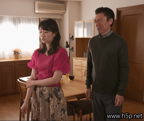 爱与道德的纠结：樱井麻美(Sakurai Mami,樱井まみ)与番号ADN-401中不道德的义父之情感纷争